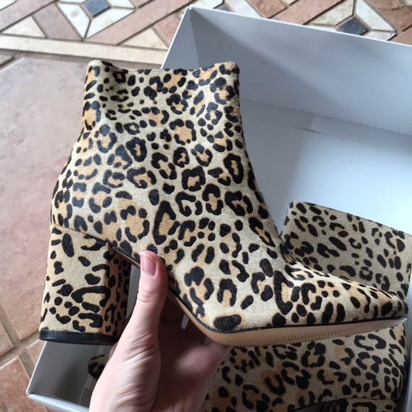 NEW Nordstrom Halogen Leopard Print Booties - Picture 3 of 5